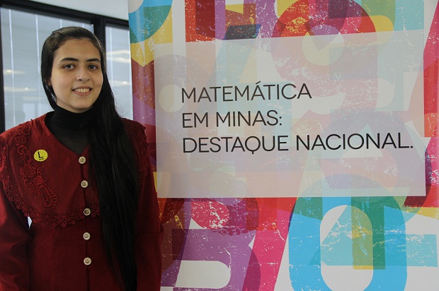 Noemi Zeraick conquistou um ouro na Obmep 2013, sua sétima medalha na competição. Foto: Geanine Nogueira/ACSSEE